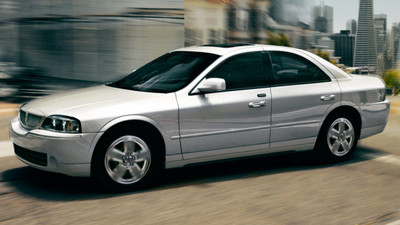 Lincoln LS &G Berlina Facelift