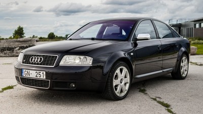 Audi S6 (C5)