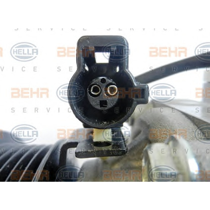 Photo Compressor, air conditioning BEHR HELLA SERVICE 8FK351113921