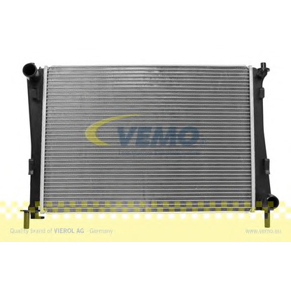 Фото Радиатор, охлаждение двигателя VEMO V25600018