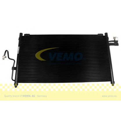 Photo Condenser, air conditioning VEMO V32620003