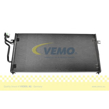Photo Condenser, air conditioning VEMO V37620015