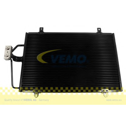 Photo Condenser, air conditioning VEMO V46620009