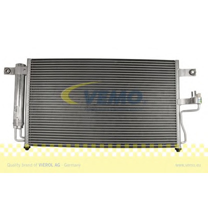 Photo Condenser, air conditioning VEMO V52620005