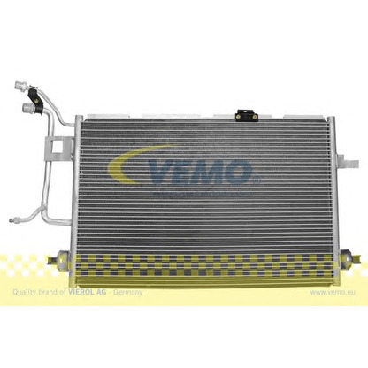 Photo Condenser, air conditioning VEMO V15621014